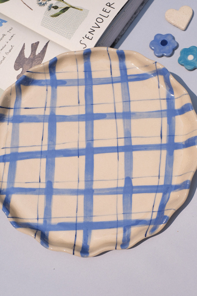 Plat à tarte en grès artisanal - Vichy bleu