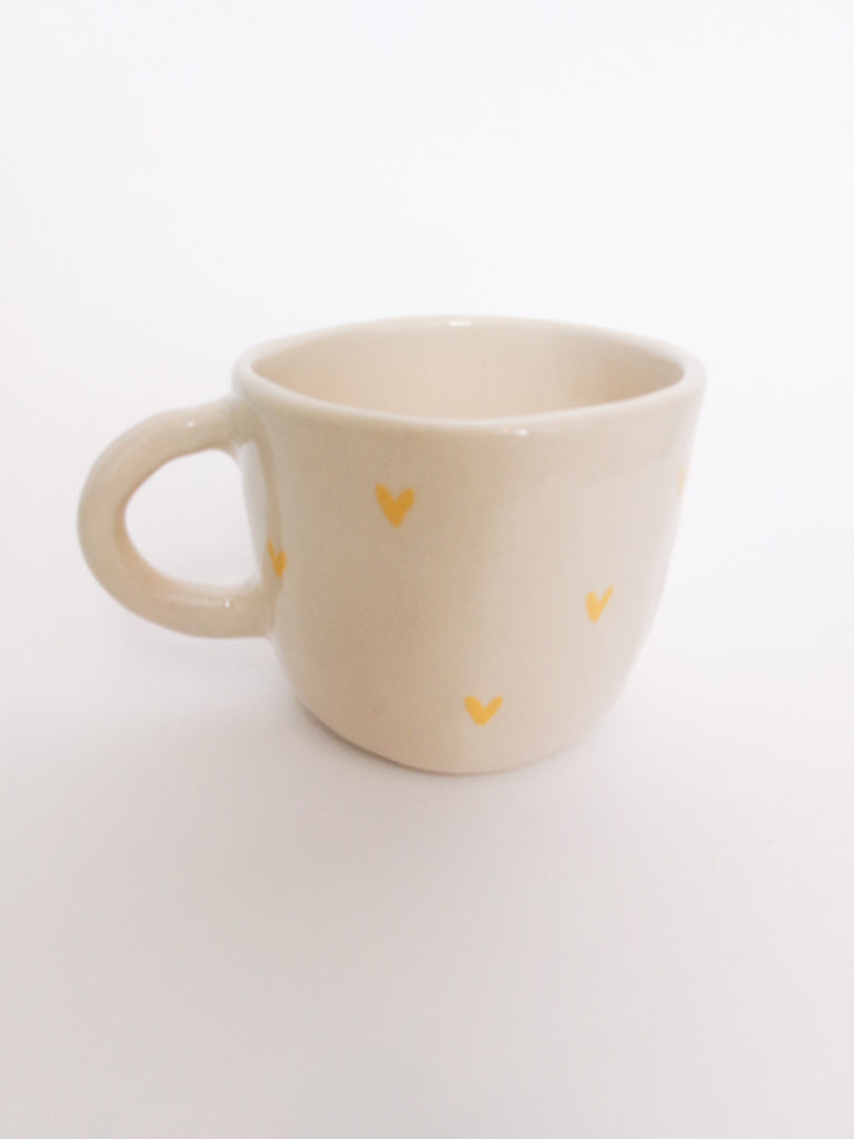 Mug en céramique - Petits cœurs peints à la main