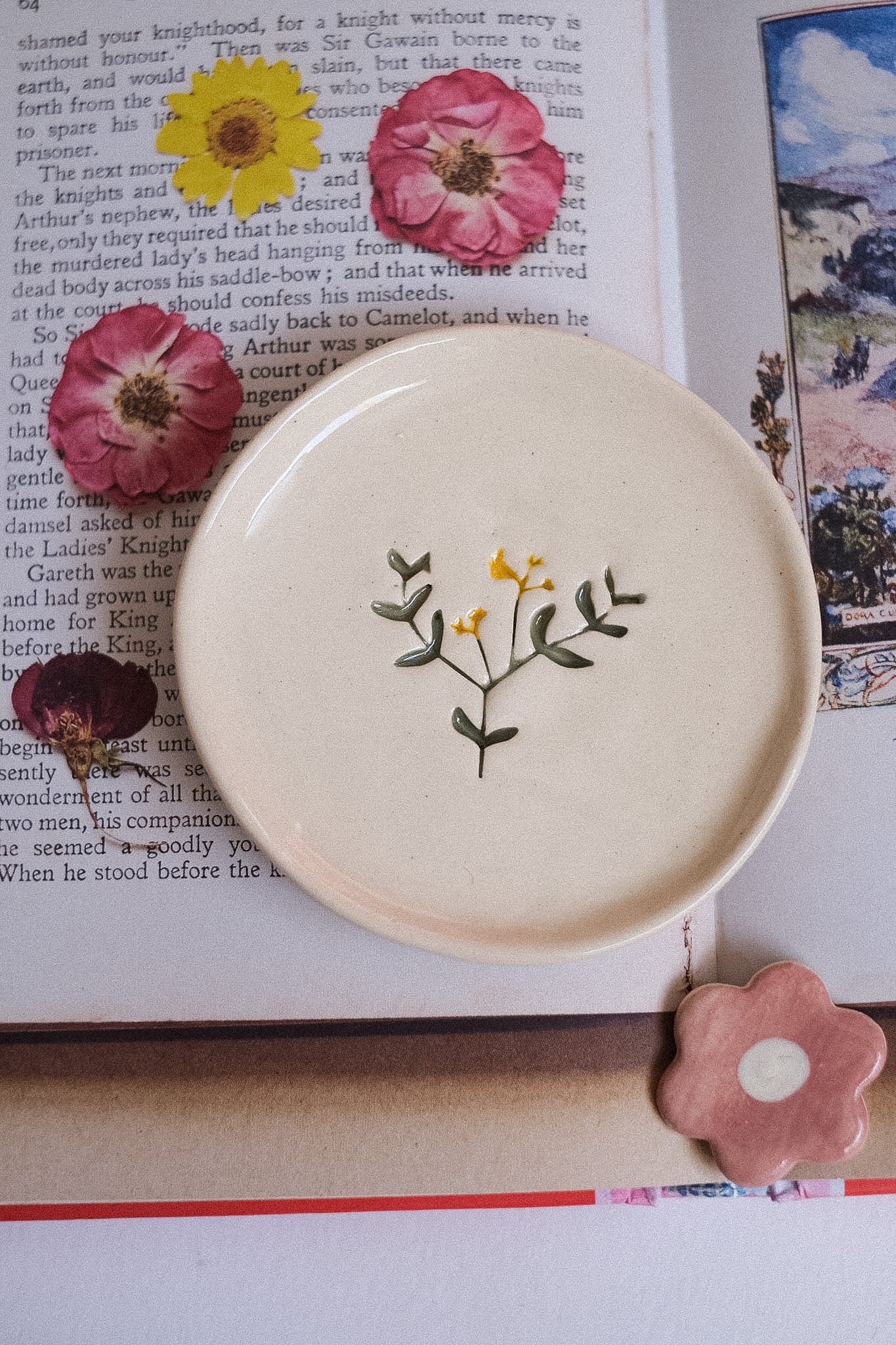 Coupelle fleurs sauvages gravées artisanale