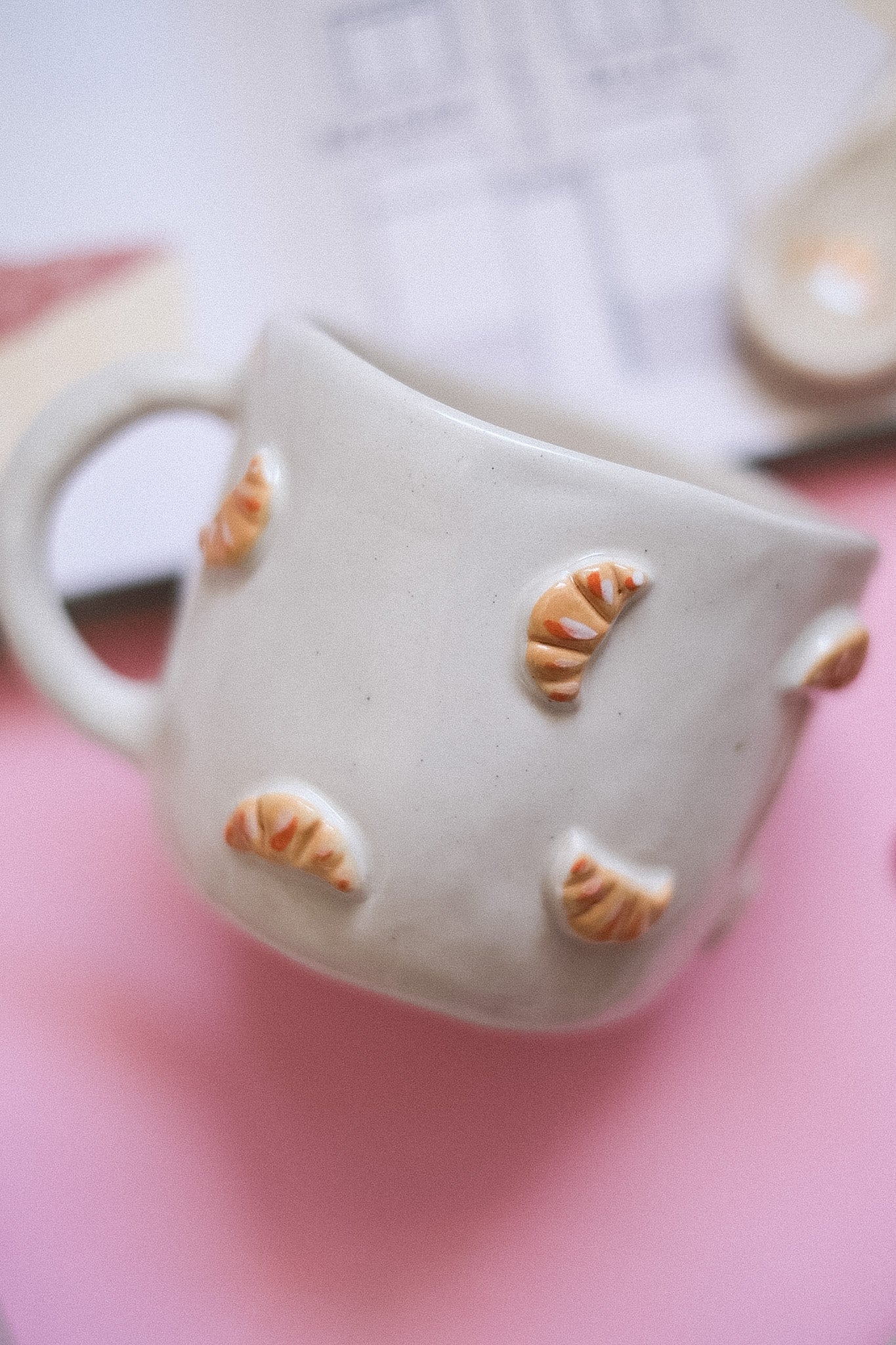 Mug en céramique croissants en relief