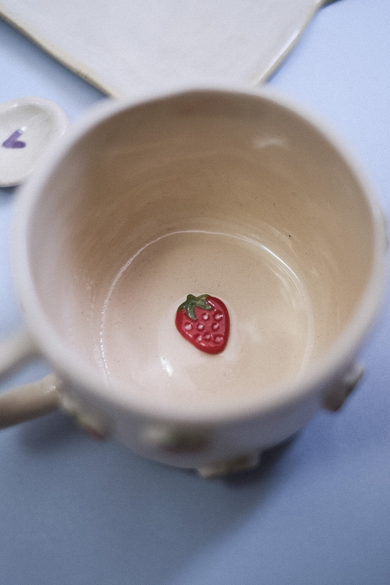 Mug en céramique fraises