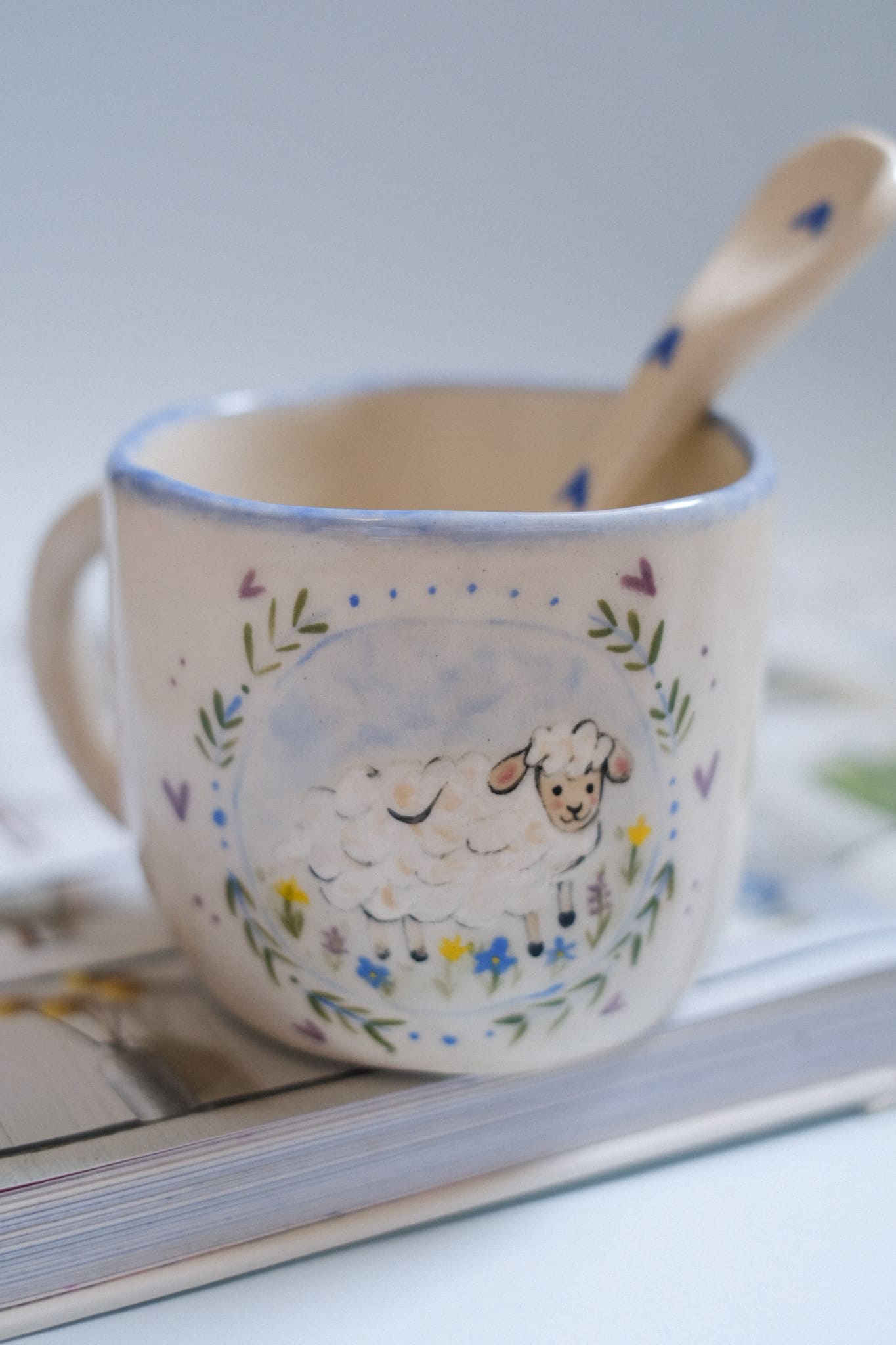 Mug en céramique mouton peint à la main