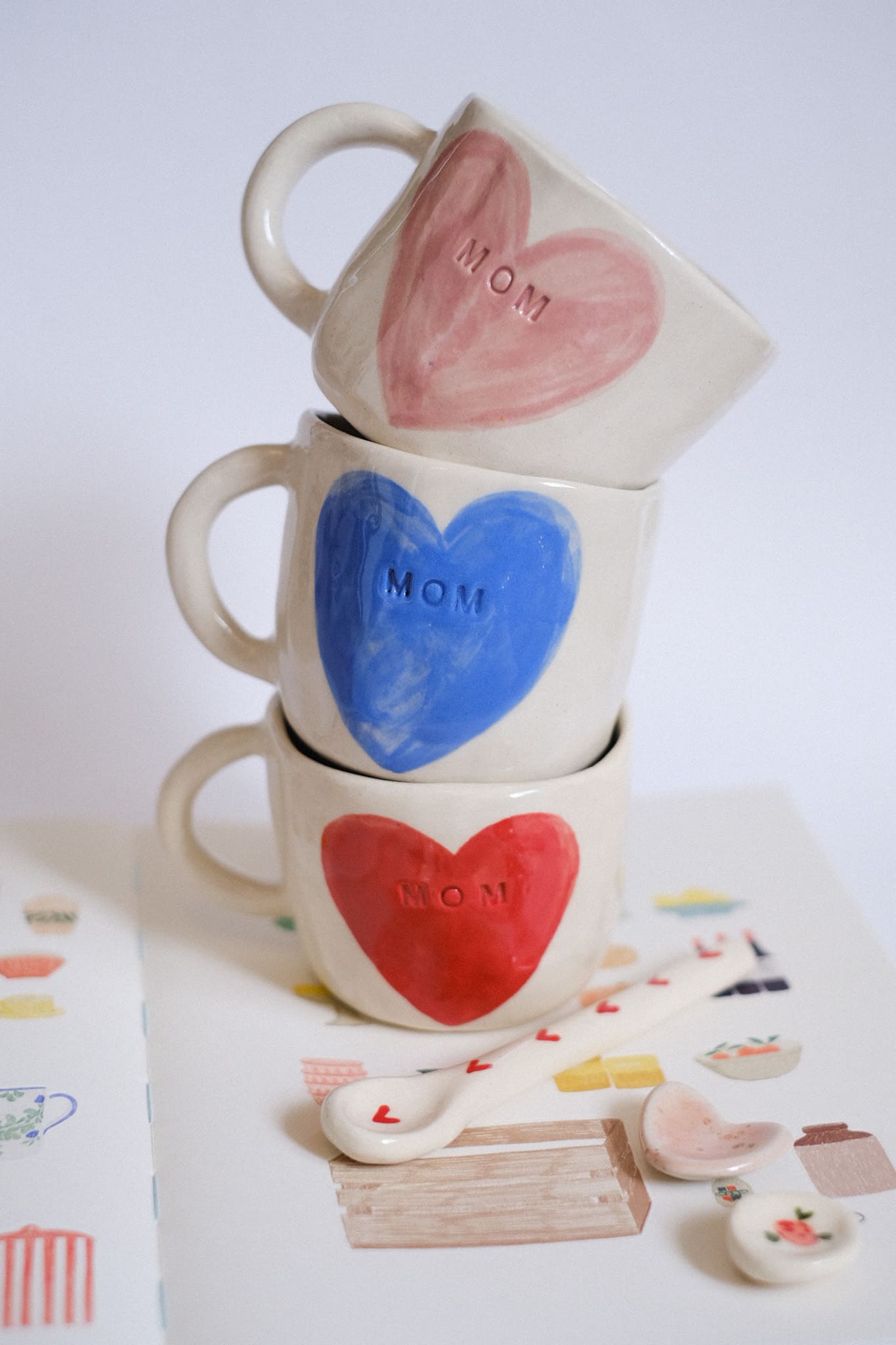 Mug en céramique MOM - L'indispensable de toutes les mamans