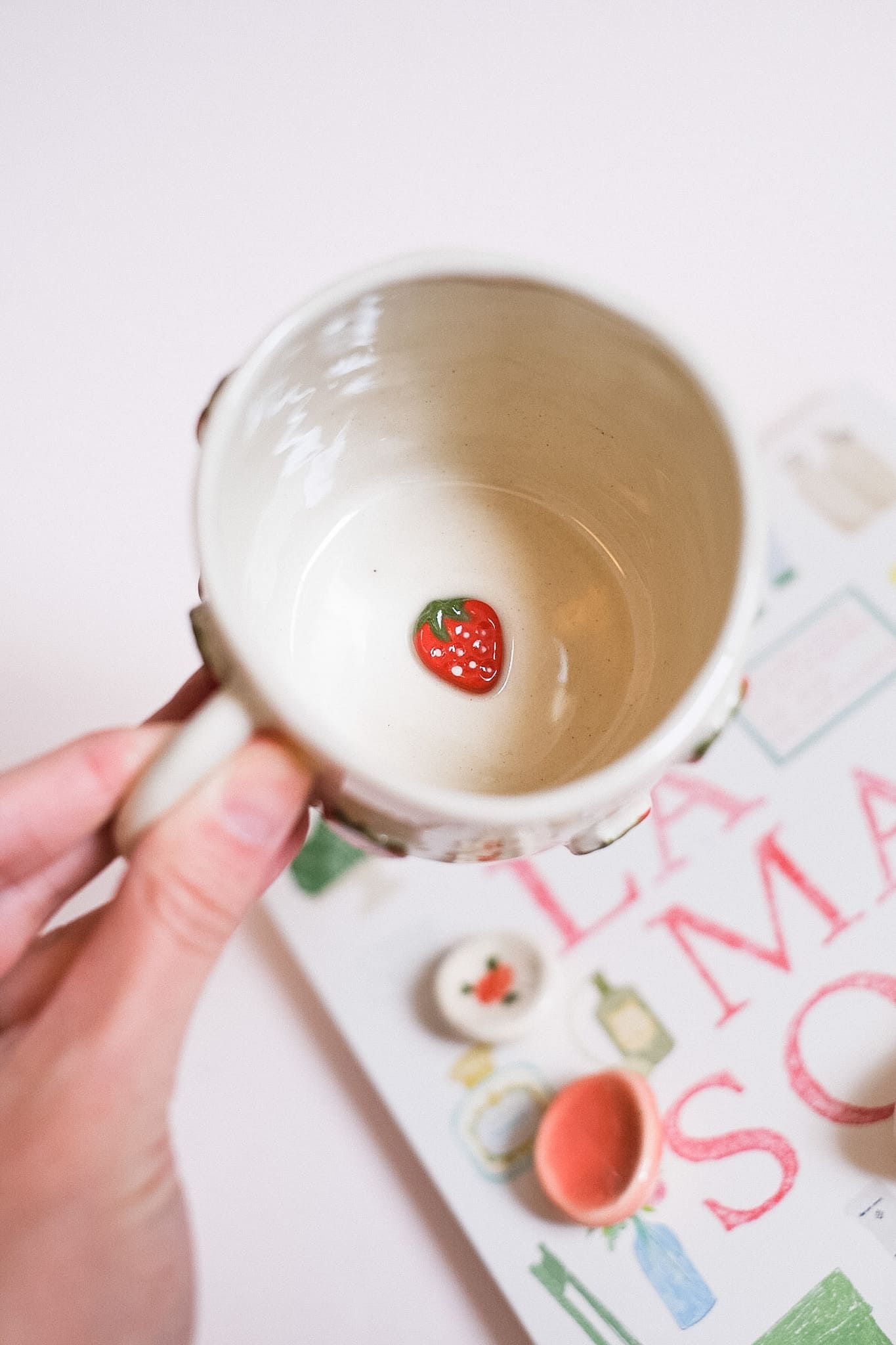 Mug en céramique fraises