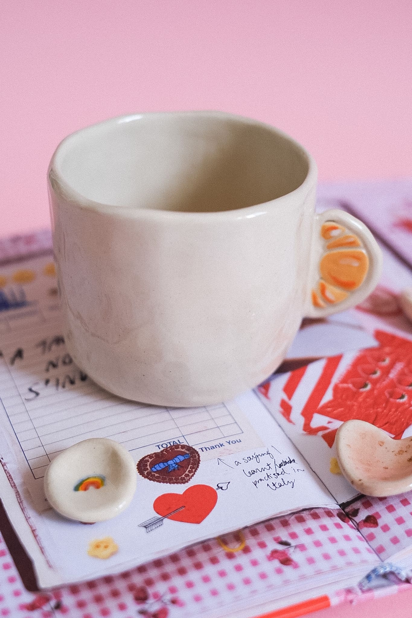 Mug en céramique artisanale anse croissant