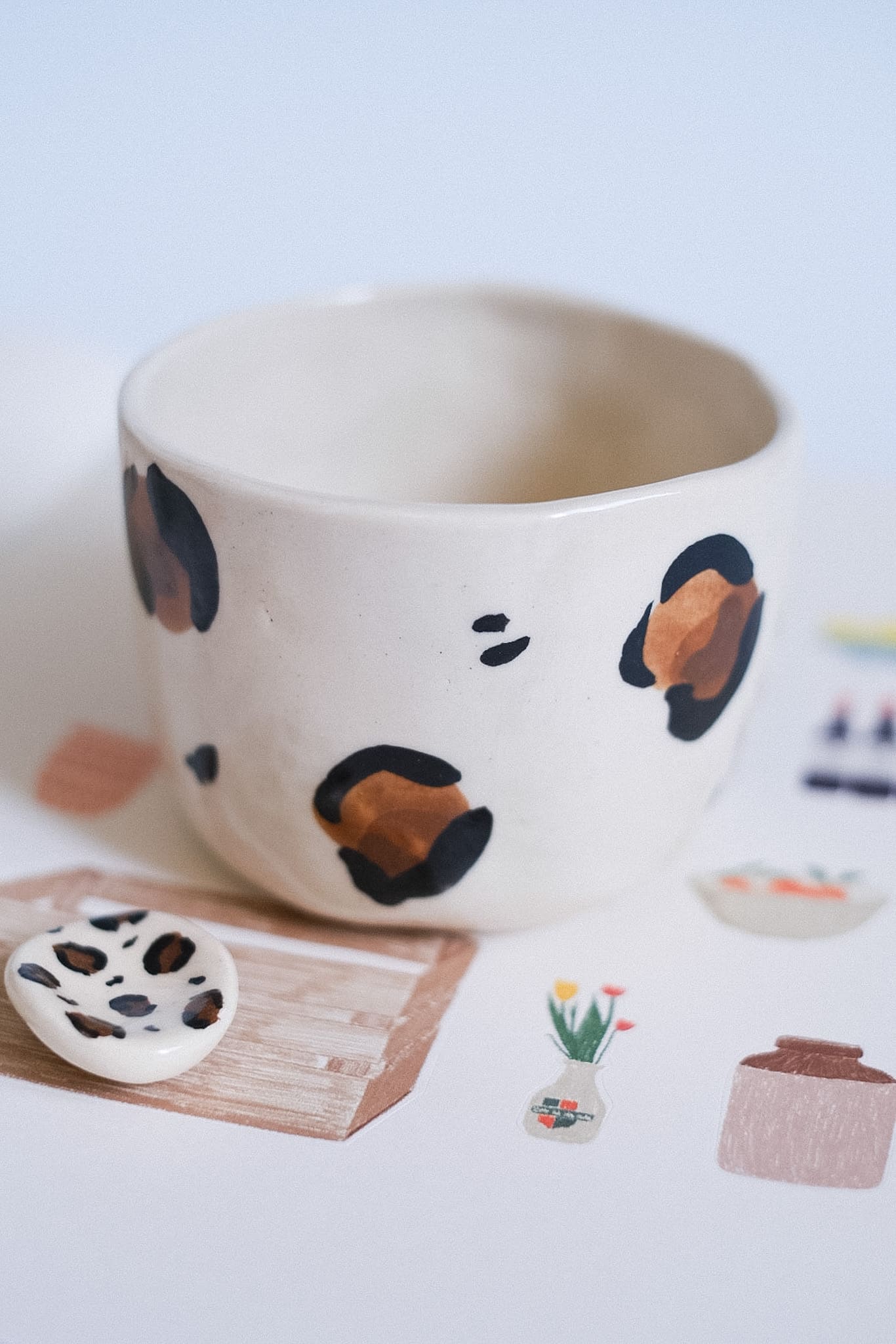 Tasse céramique léopard artisanale faite main