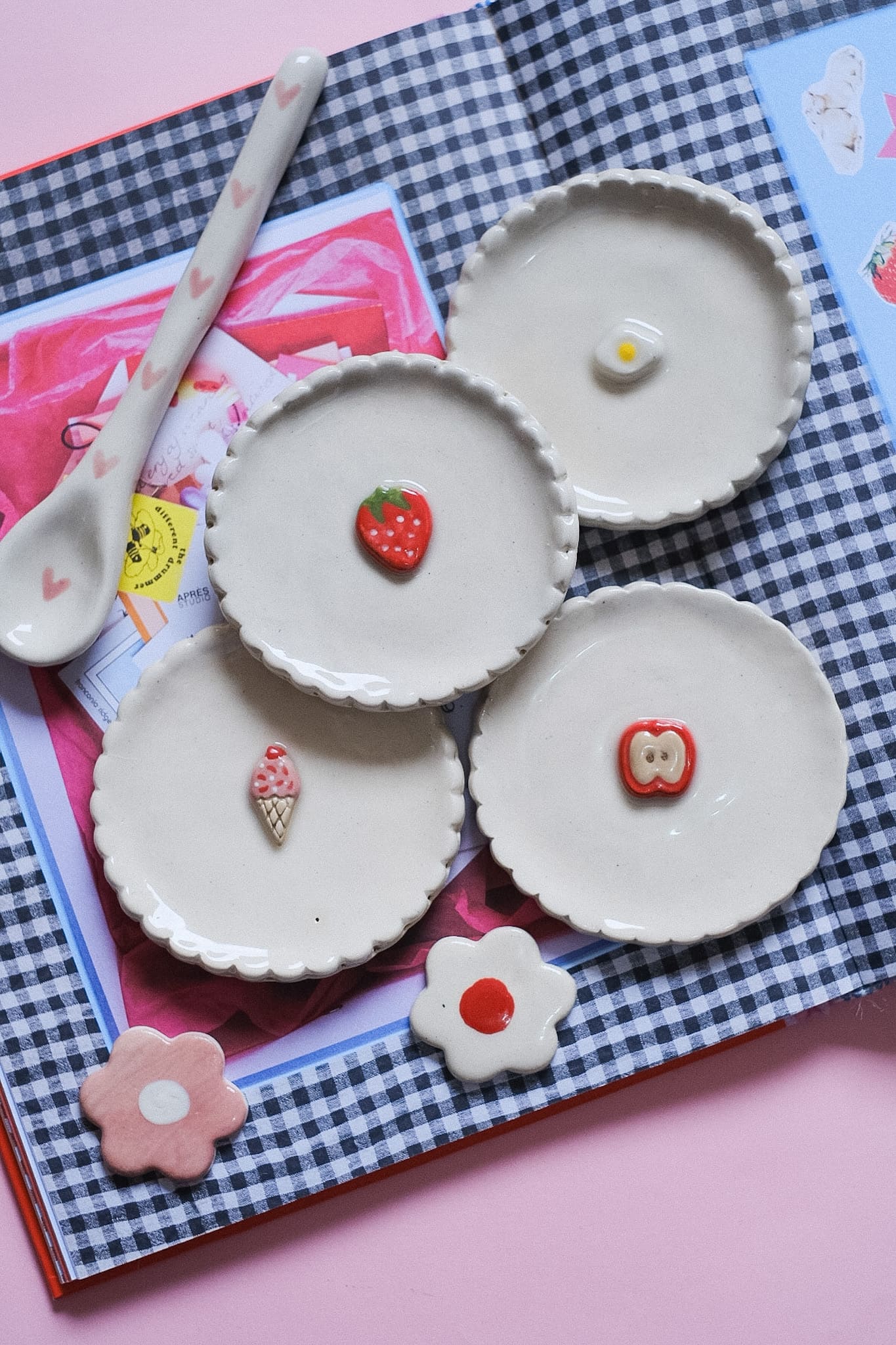 Petite coupelle en céramique mini motif relief