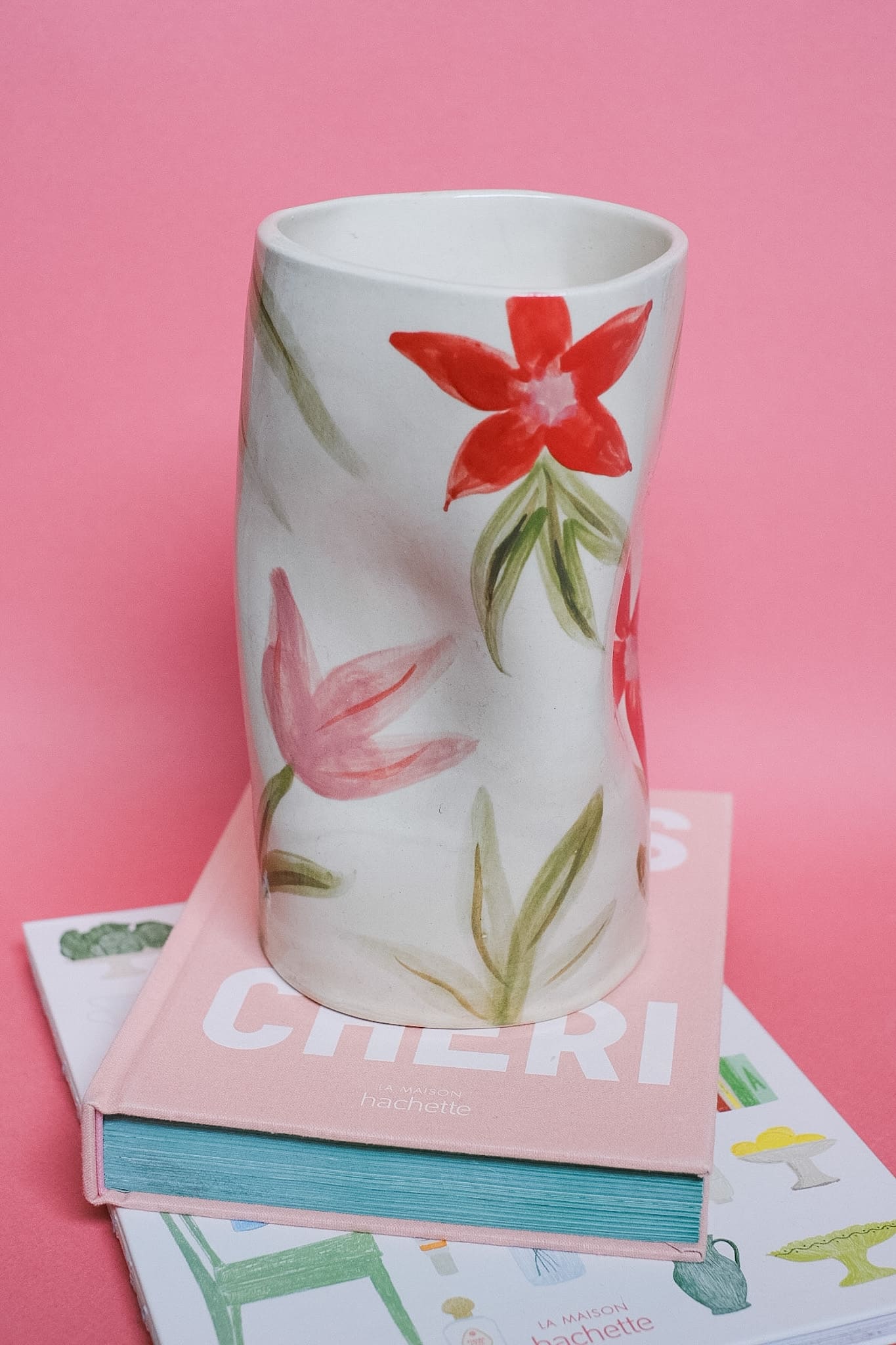 Grand vase céramique artisanale graphique fleurs