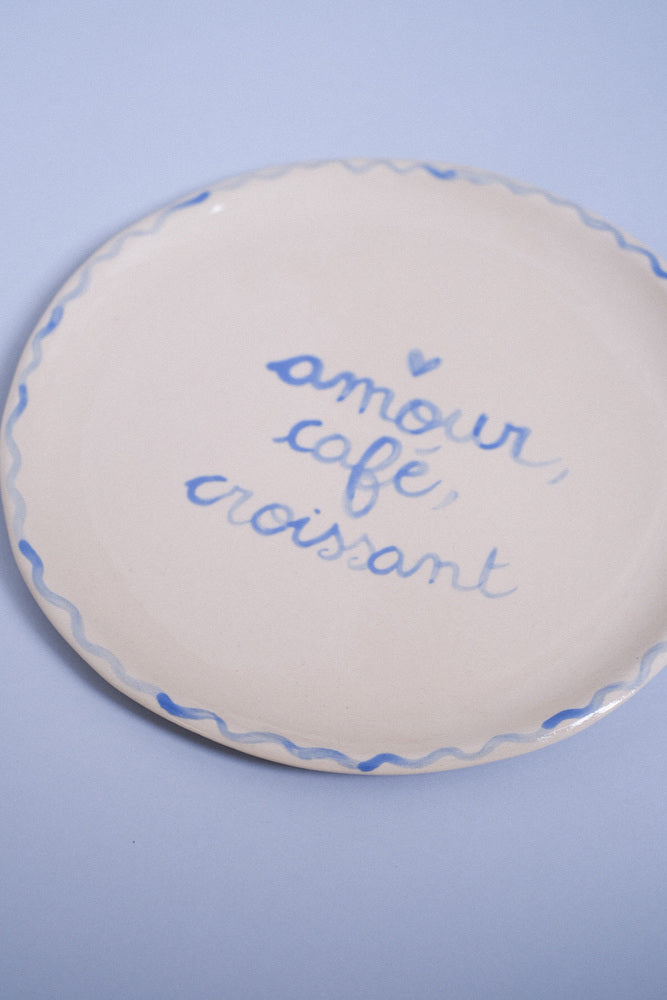 Assiette en céramique - "Amour, café, croissant"