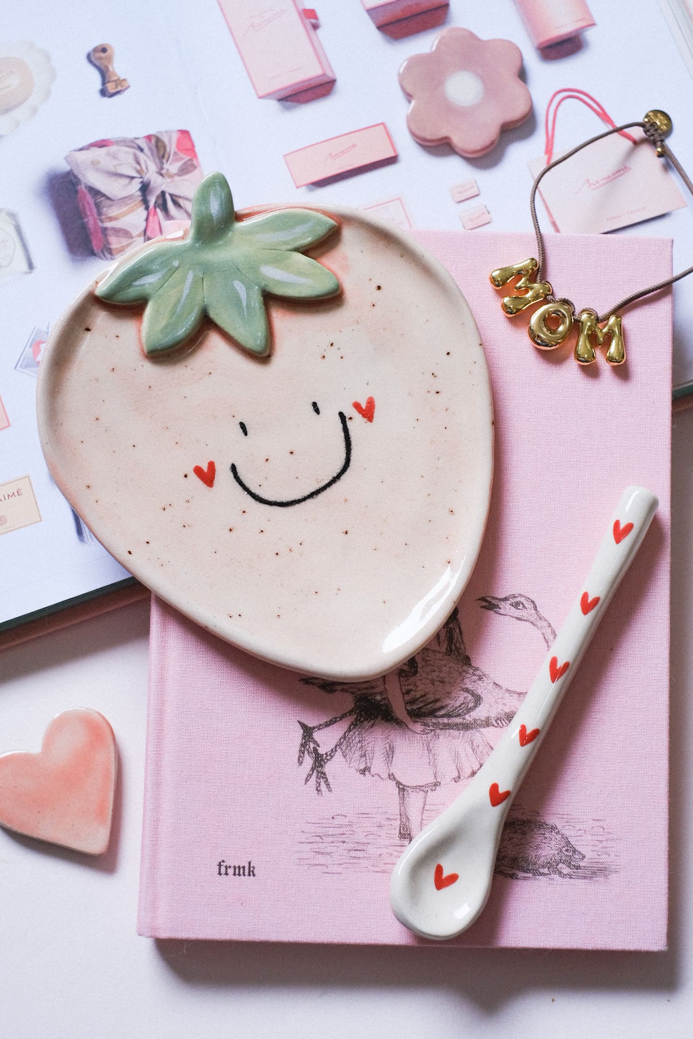 Assiette fraise sourire en céramique