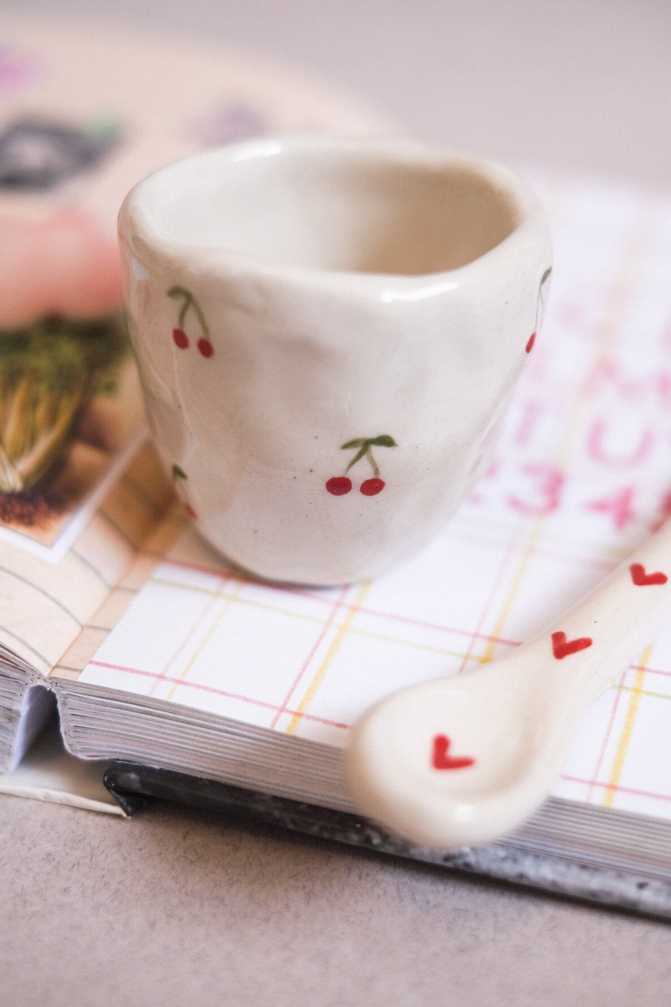Mini tasse expresso céramique, motifs cerises