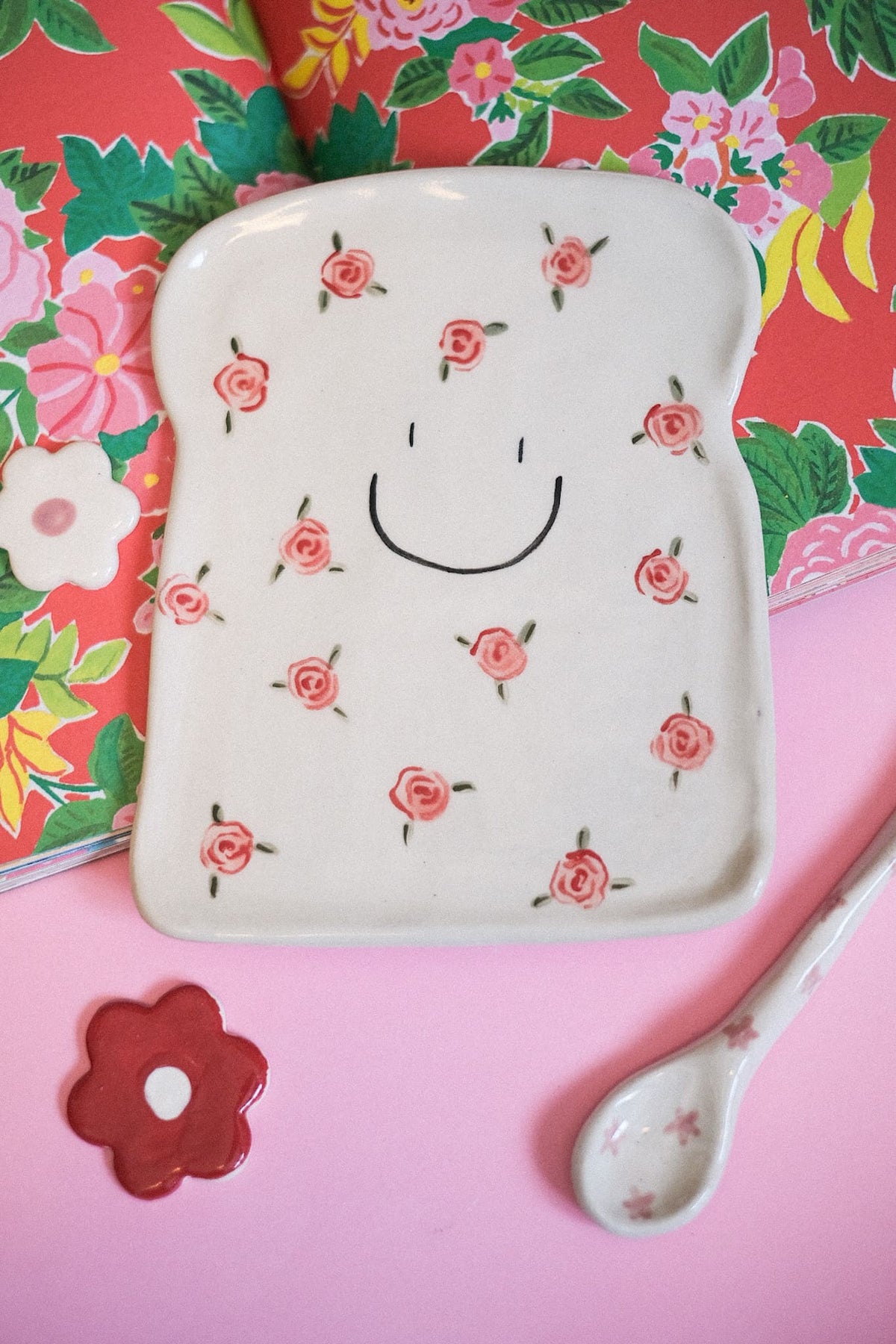 Grande assiette tartine céramique motif fleurs