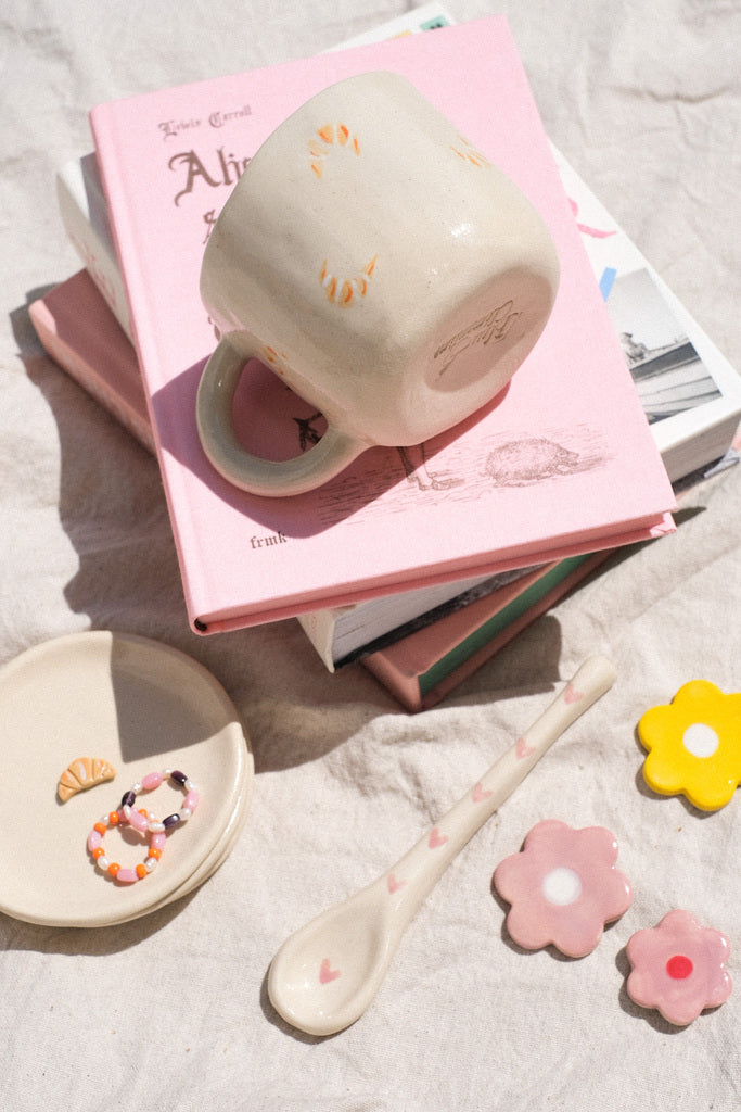 Mug croissants en céramique (avec un petit croissant au fond)