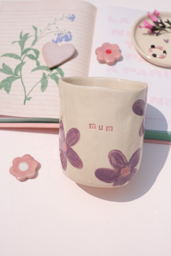 Mug Mum fleuri – douceur en grès fait main