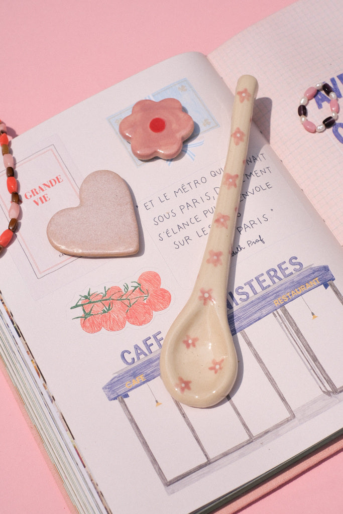 Cuillère en céramique motifs fleurs