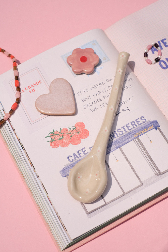 Cuillère en céramique motifs fleurs