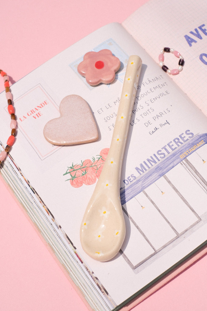 Cuillère en céramique motifs fleurs
