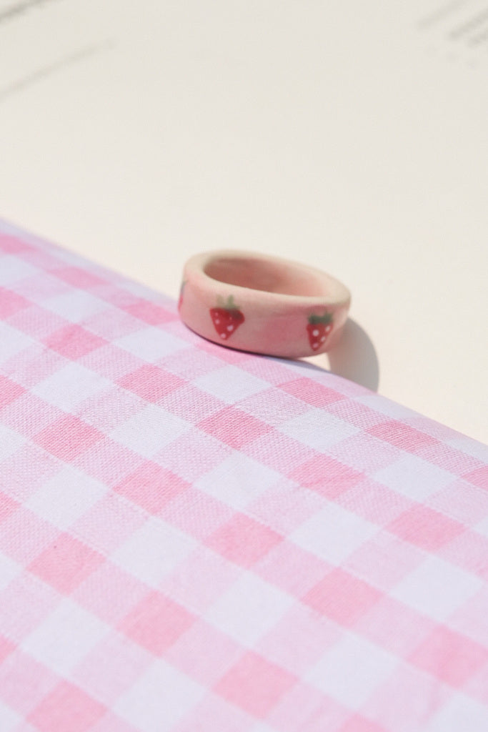 Bague colorée en grès – pièce unique à mixer