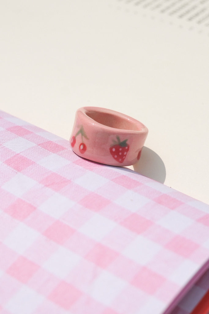 Bague colorée en grès – pièce unique à mixer