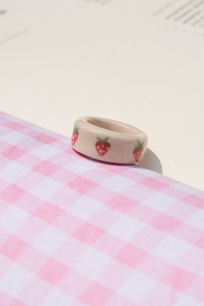 Bague colorée en grès – pièce unique à mixer