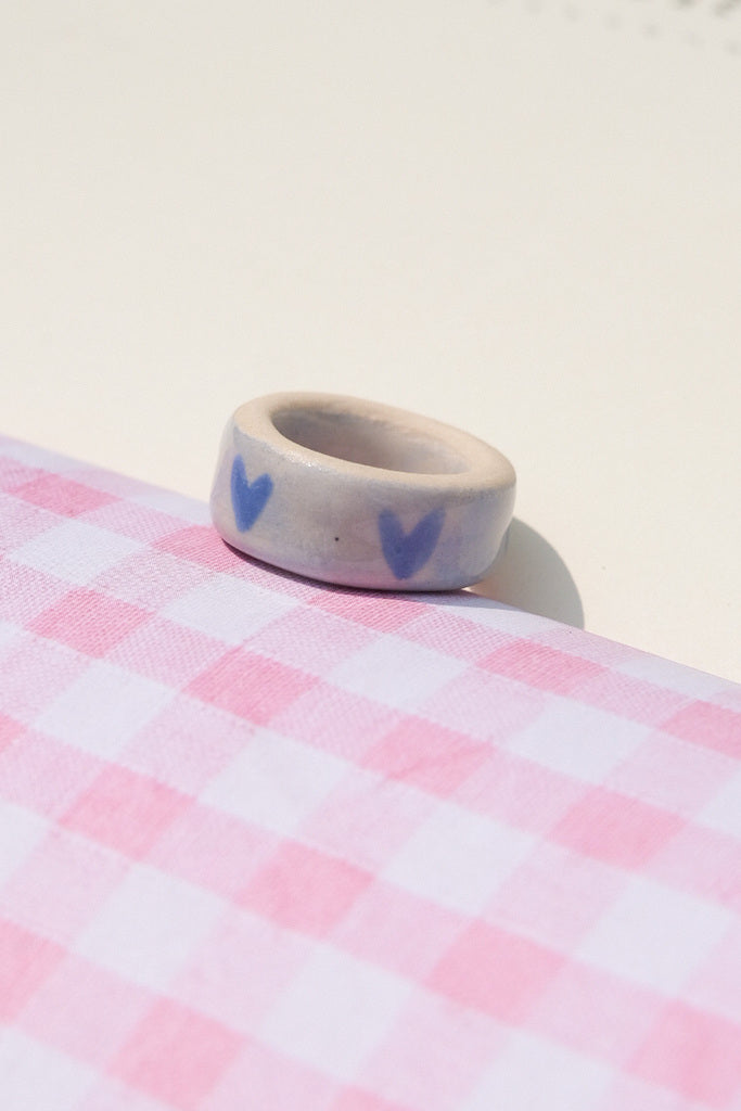 Bague colorée en grès – pièce unique à mixer