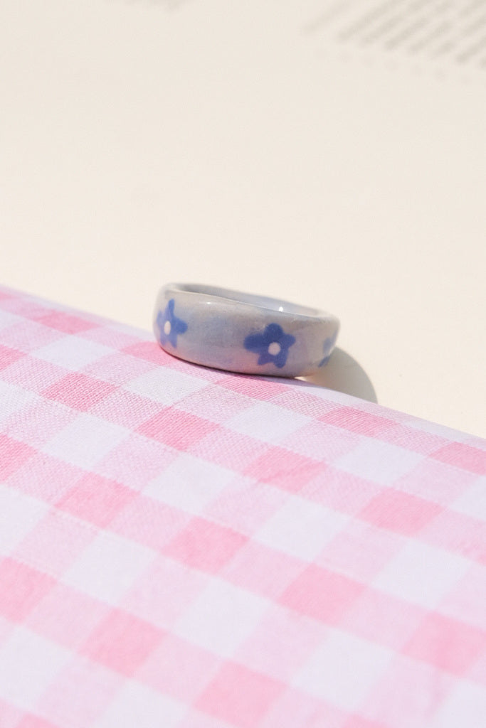 Bague colorée en grès – pièce unique à mixer