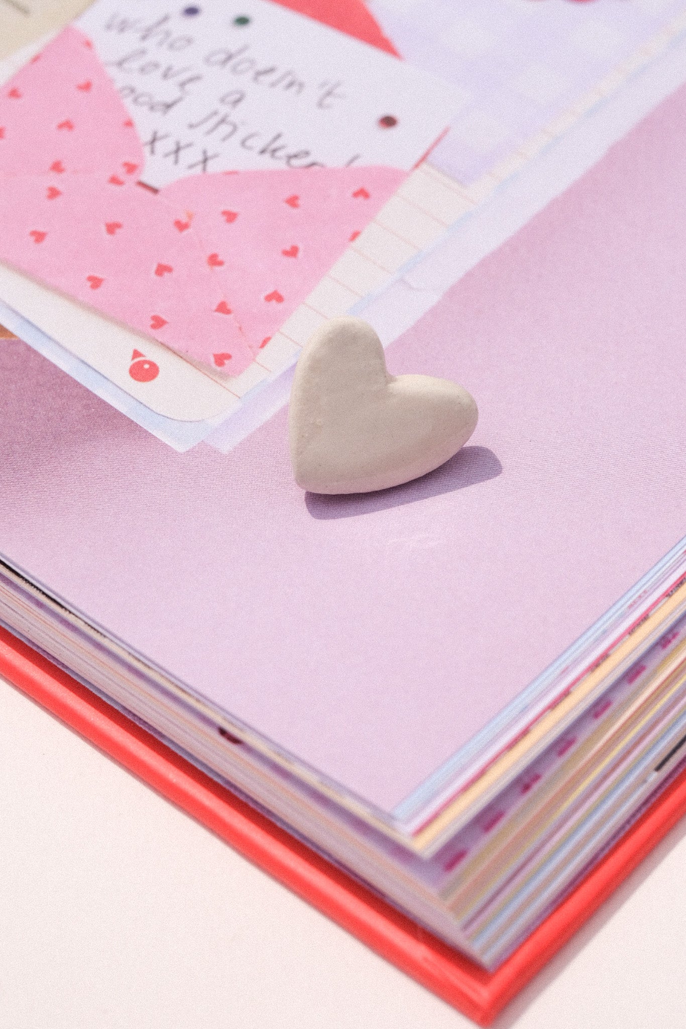 Pin’s céramique mignon – accessoire à petit prix