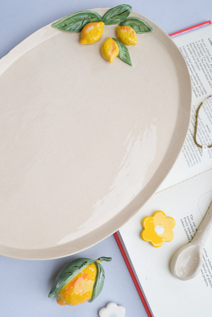Plat en Grès - Citrons Jaunes Modelés 🍋