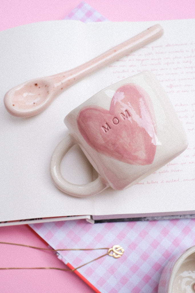 Mug MOM : L'indispensable de toutes les mamans