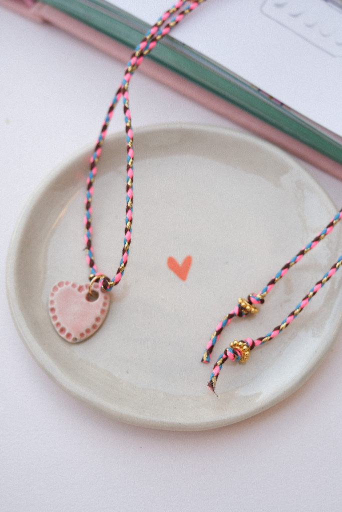 🧡 Collier cœur en céramique – 3 coloris au choix