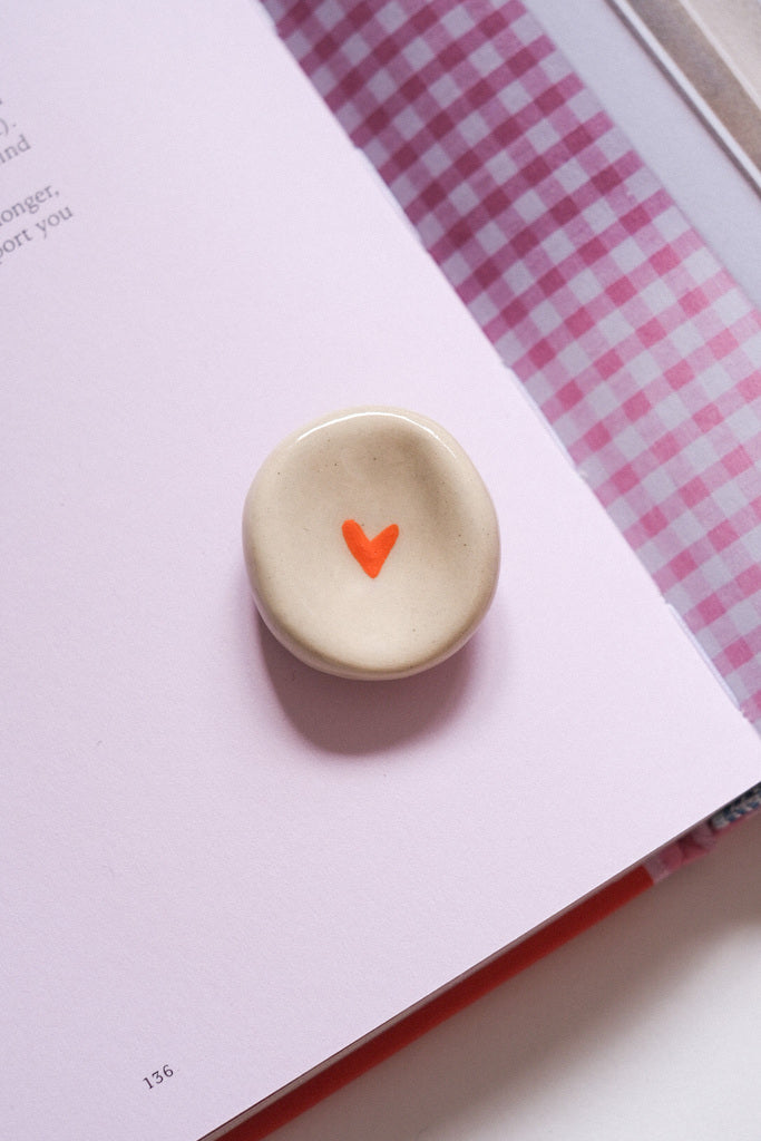 Pierre d'apaisement Worry Stone en céramique « Petit Cœur »