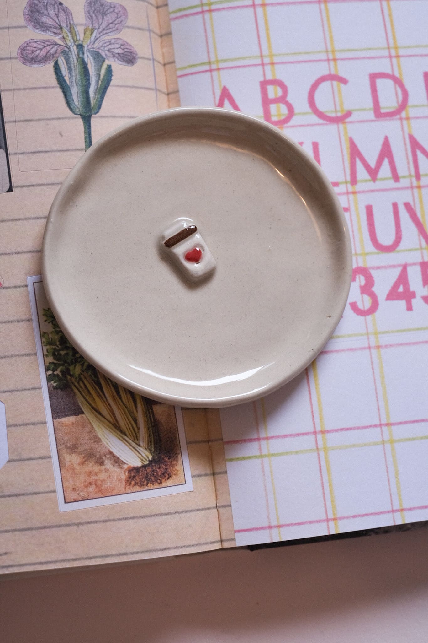 Coupelles en céramique – éléments en volume