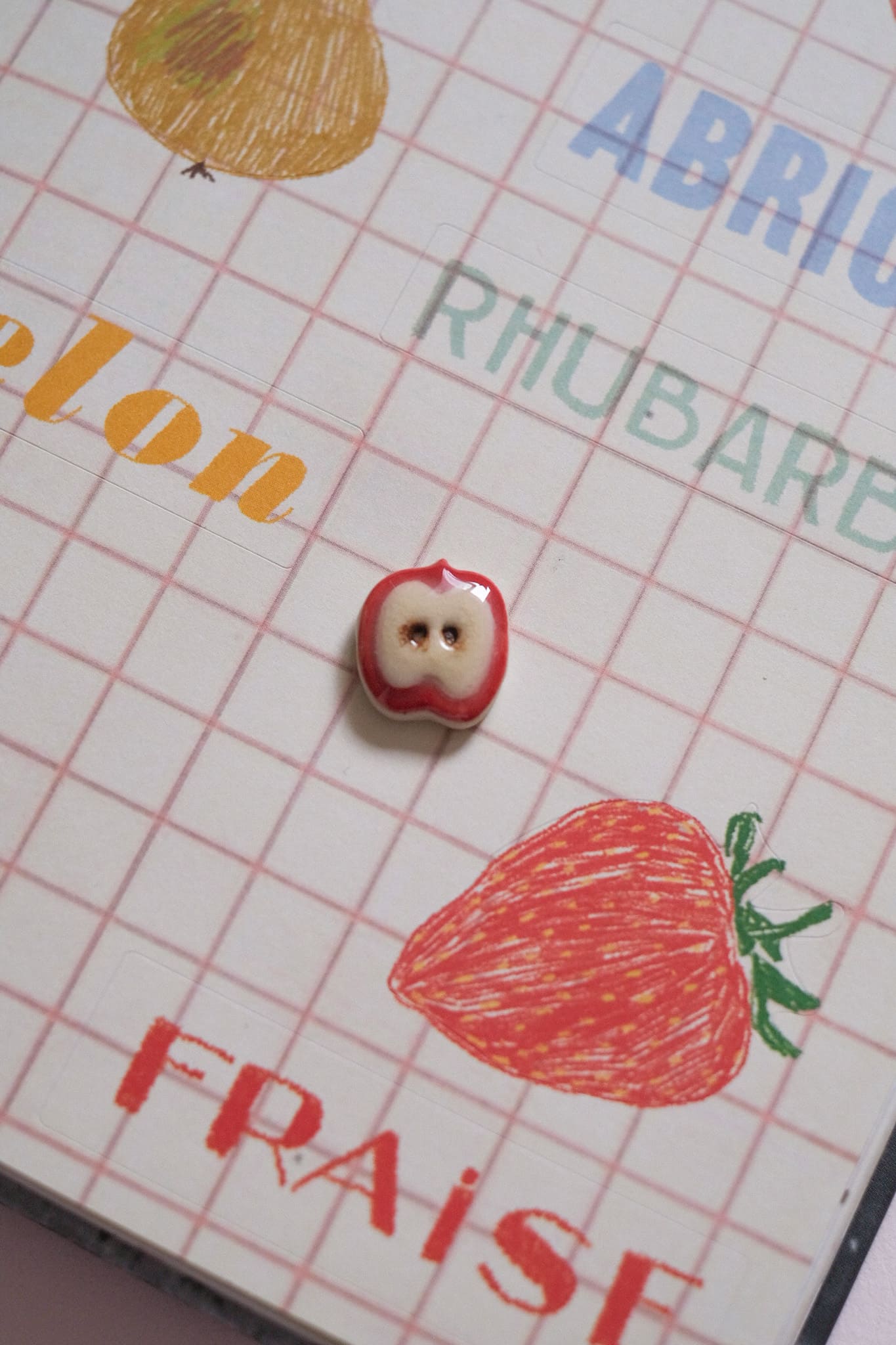 Pin’s céramique – accessoire à petit prix