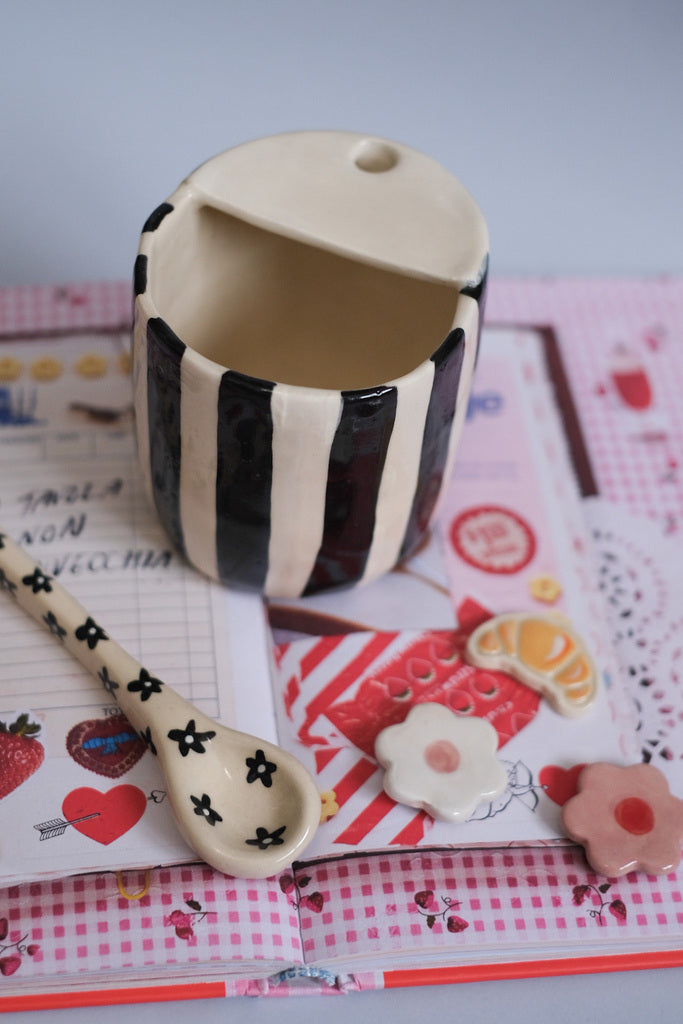 Travel mug en céramique – Rayures noir et blanc 🖤