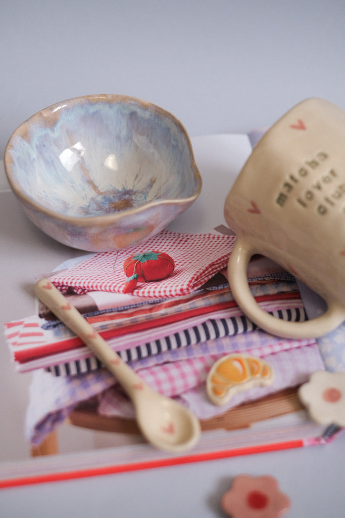 Bol préparation matcha – Émail bleu rose 🍵
