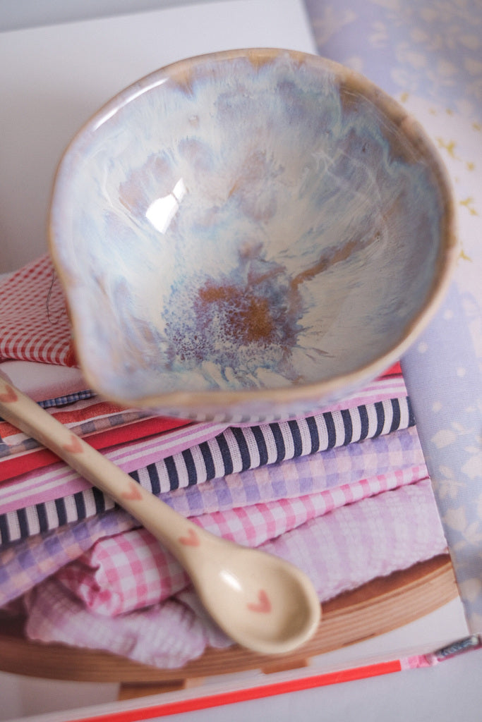 Bol préparation matcha – Émail bleu rose 🍵