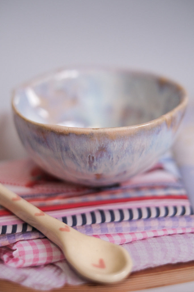 Bol préparation matcha – Émail bleu rose 🍵