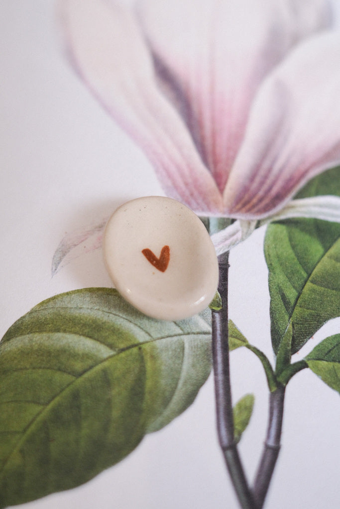 Pierre d'apaisement Worry Stone en céramique « Petit Cœur »