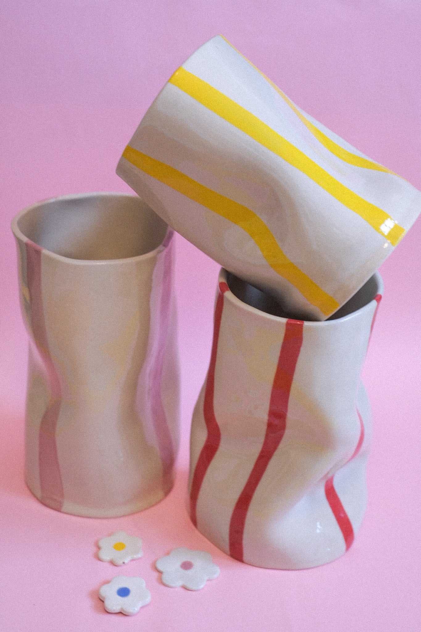 Vase Aux creux des mains - rayures colorées