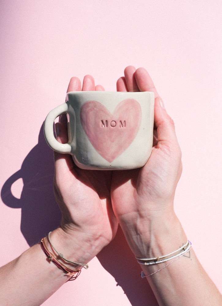 Mug MOM : L'indispensable de toutes les mamans