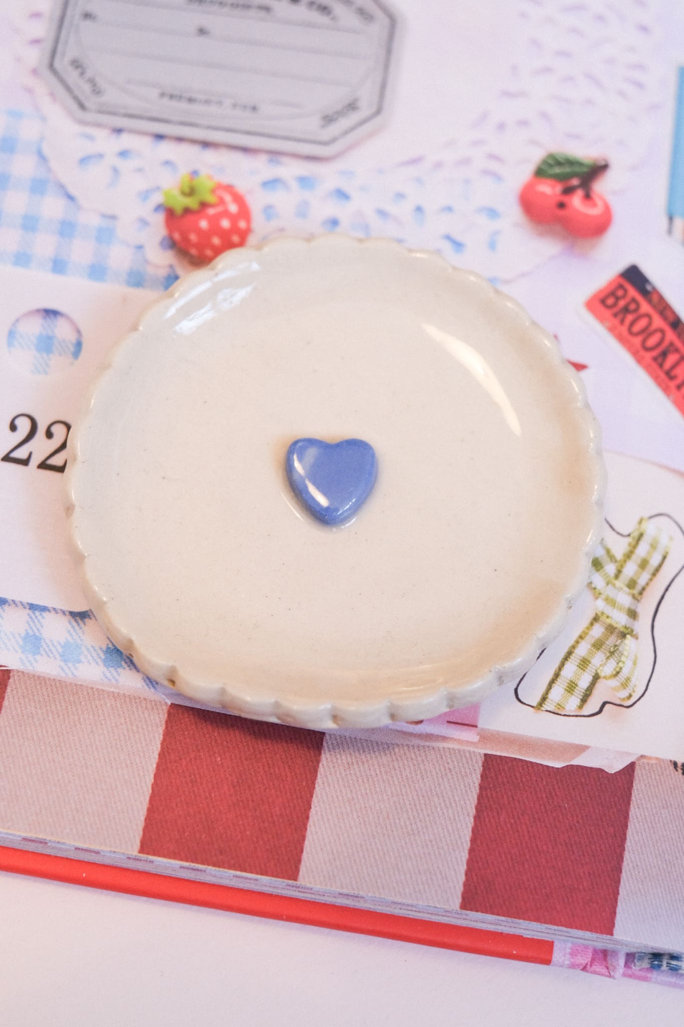 IMPARFAITS / Mini coupelle bijoux petit cœur en céramique