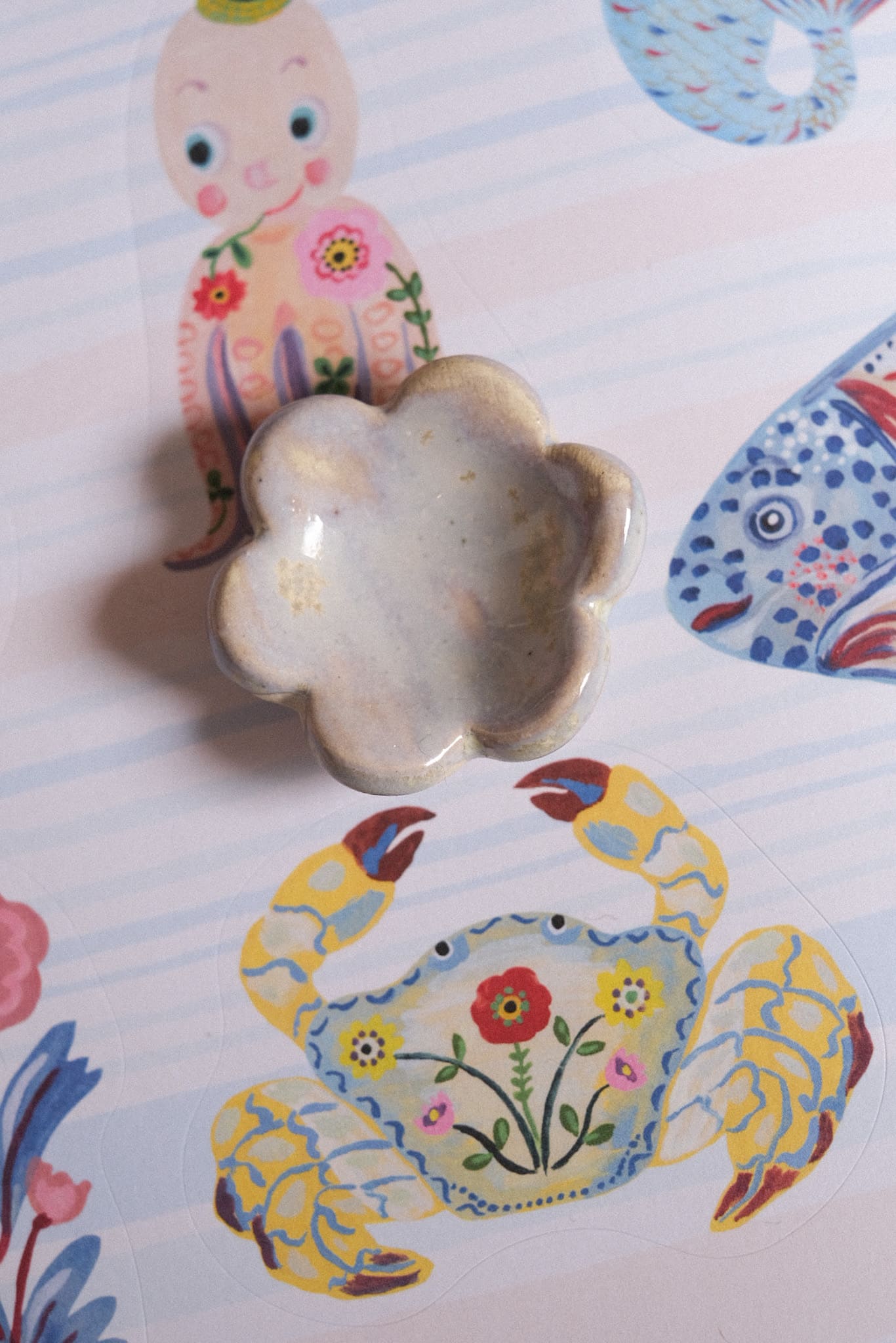 Pierre d’apaisement fleur – émail coloré