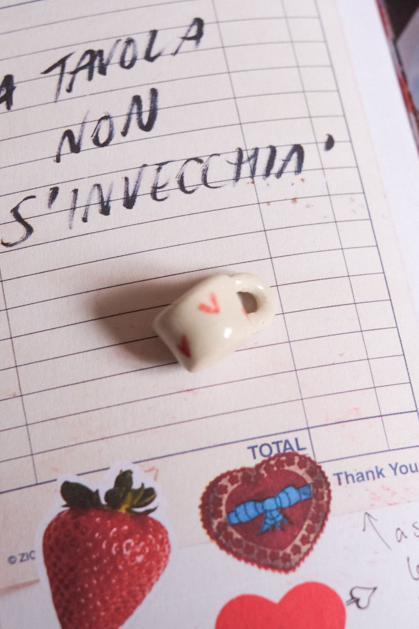 Pendentif céramique mini tasse fait main