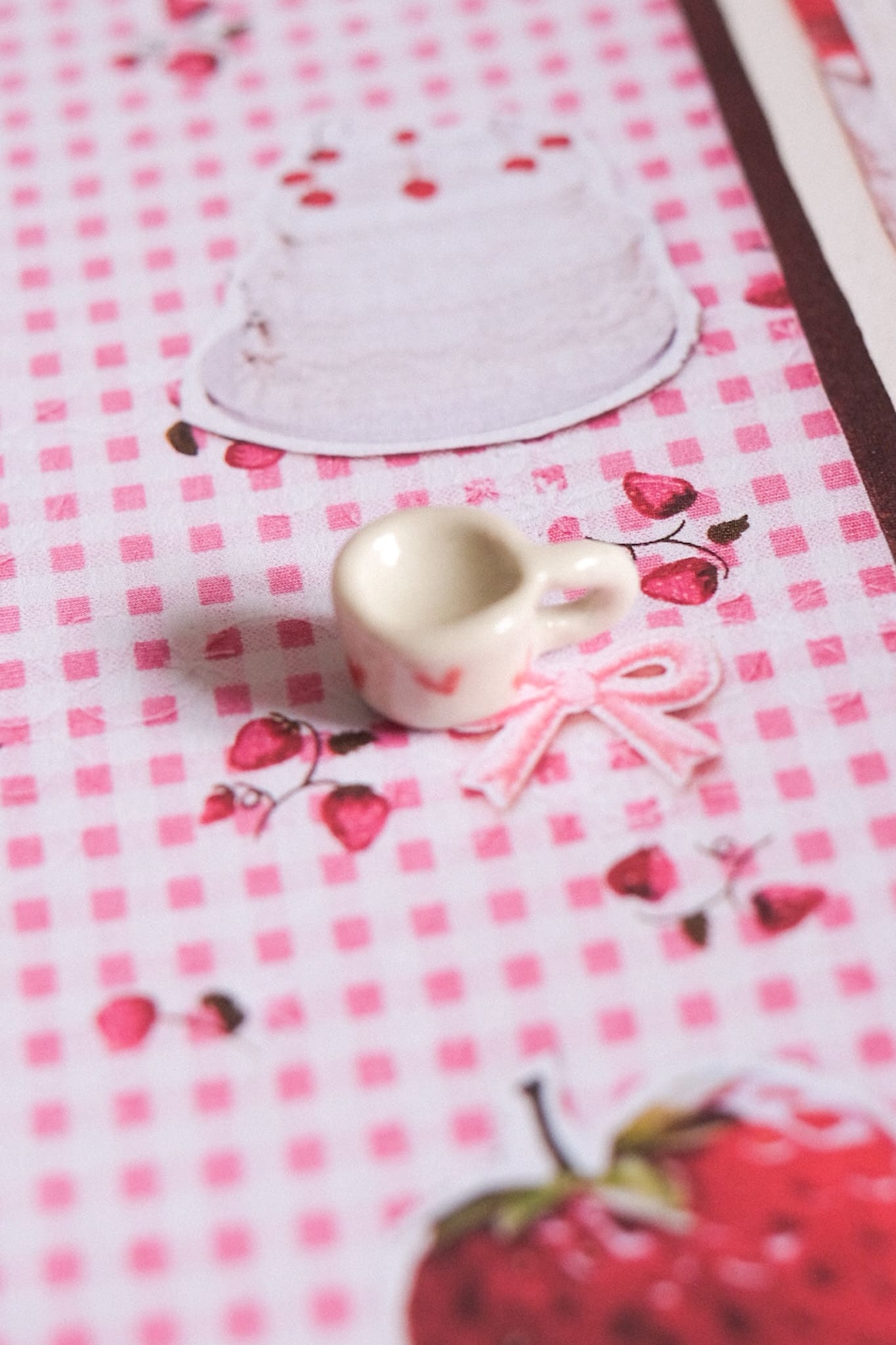Pendentif céramique mini tasse fait main
