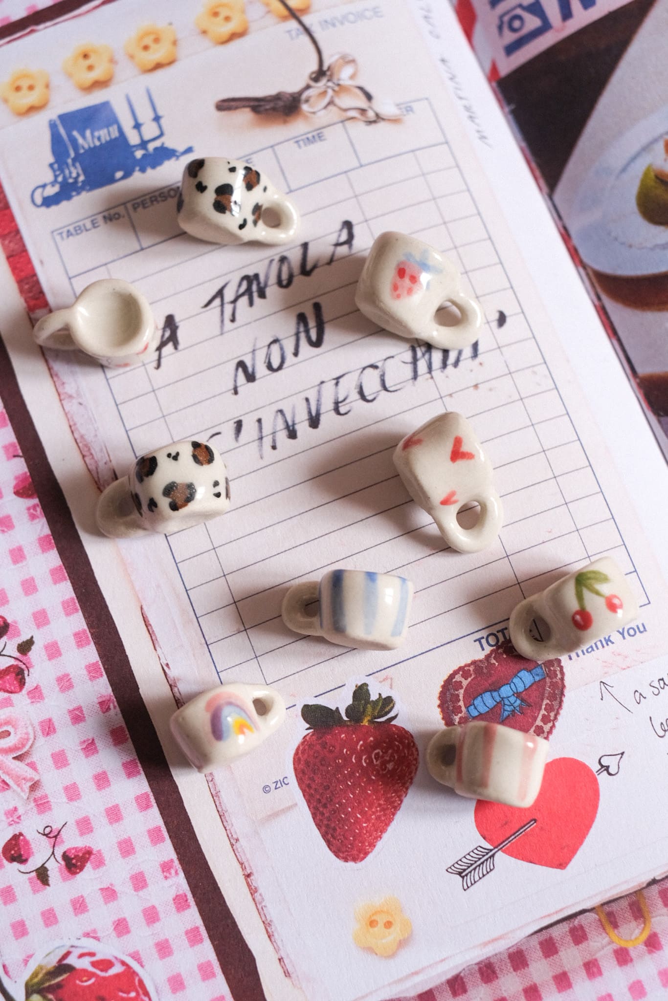 Pendentif céramique mini tasse fait main