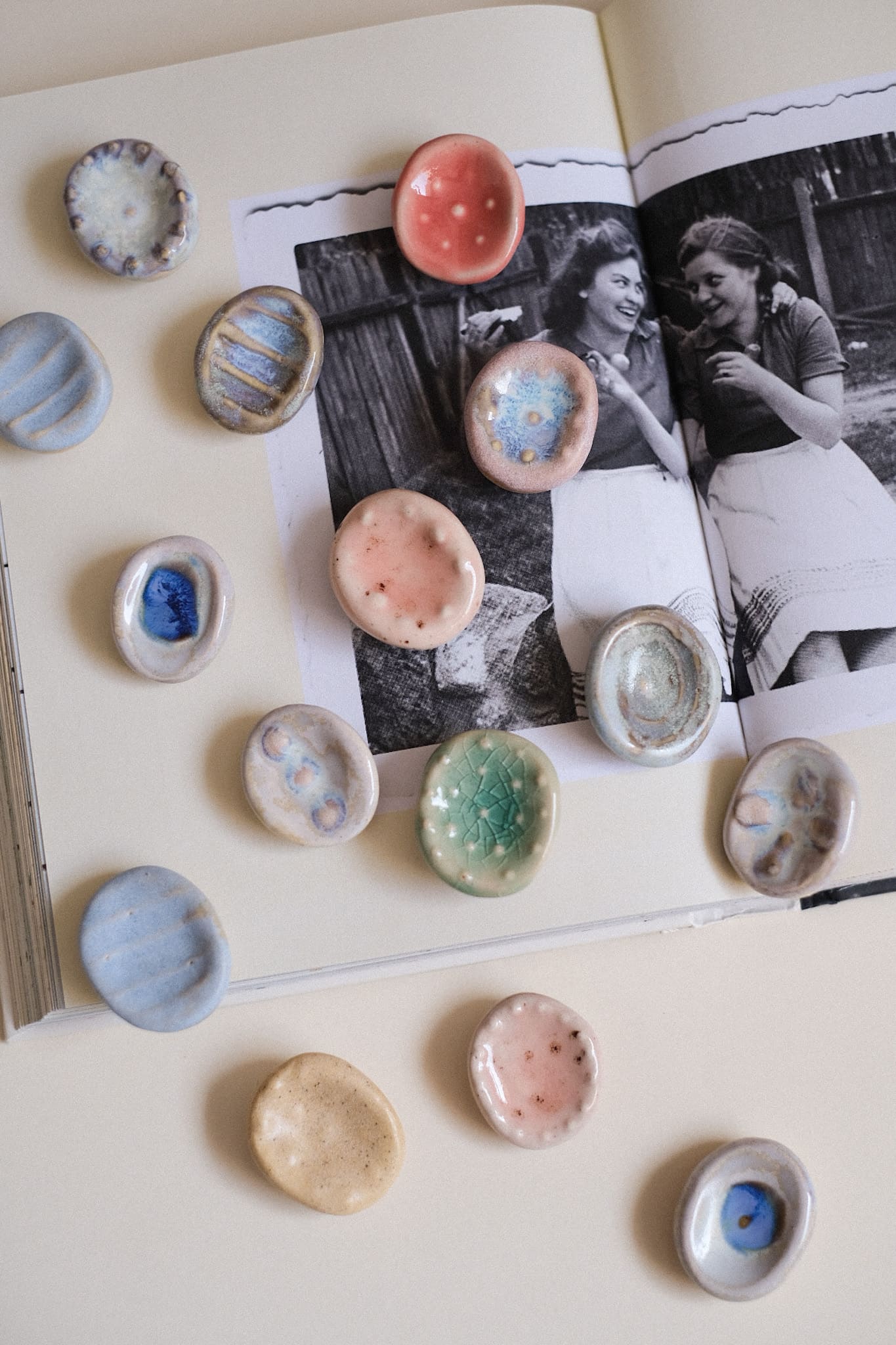 Worry stone - pierre apaisement texturée en céramique